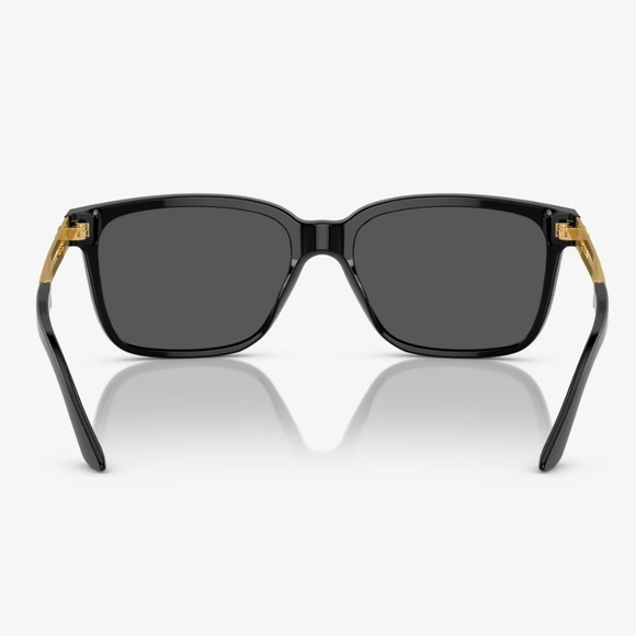Versace Sunglasses, New 235 - Picture 4 of 6